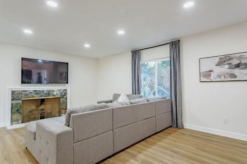 Beautiful 5 bedroom sleeps16 pool Universal, Los Angeles (fotografie 7)