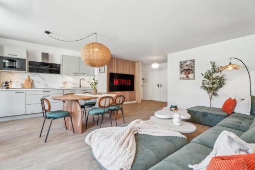 Three-Bedroom Premium Apartment image 10