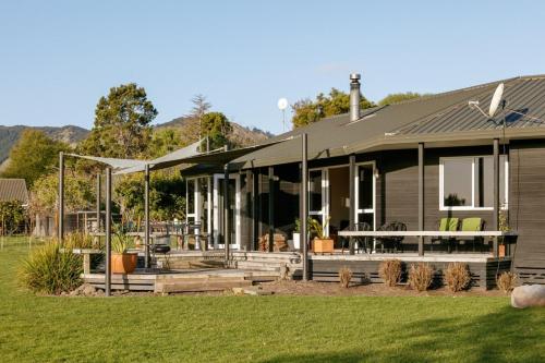 NEW - Farm House Near Town!