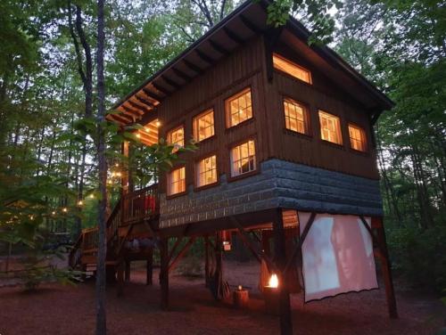 Glamping at Deer Camp in Dunlap (TN)