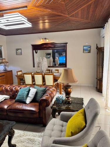 Rosty Guess House Rosty Guess House