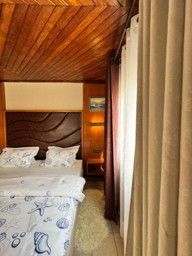 Rosty Guess House Rosty Guess House