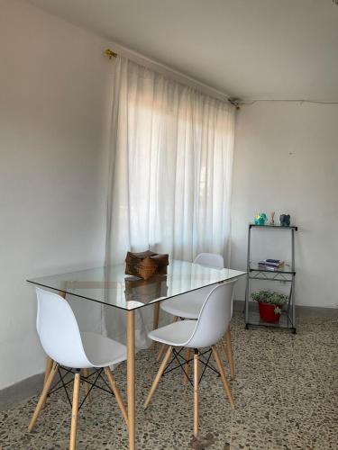 One-Bedroom Apartment image 8