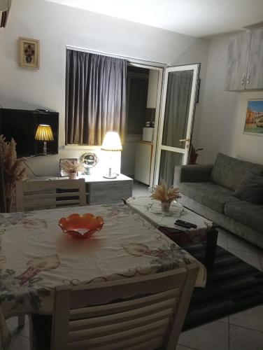 Cozzy Studio Flat, Tirana (photo 8)