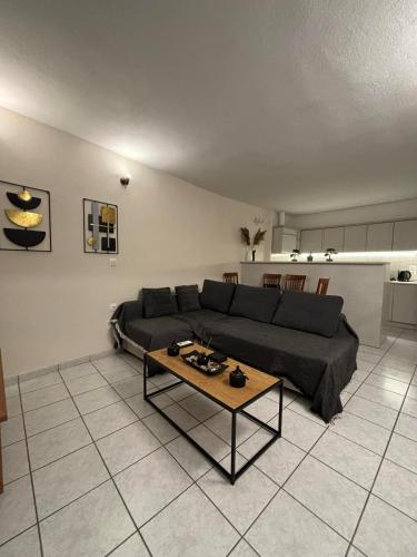Cozy apartment by Athens, Ateny