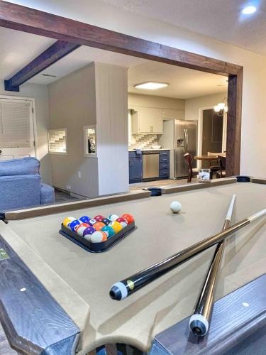 Decatur Chic Family Home with Pool Table Decatur Chic Family Home with Pool Table
