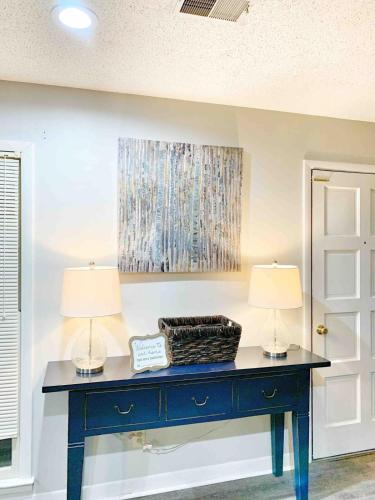 Decatur Chic Family Home with Pool Table Decatur Chic Family Home with Pool Table