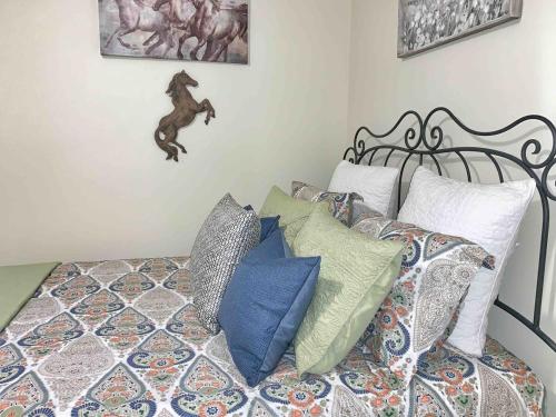 Decatur Chic Family Home with Pool Table Decatur Chic Family Home with Pool Table