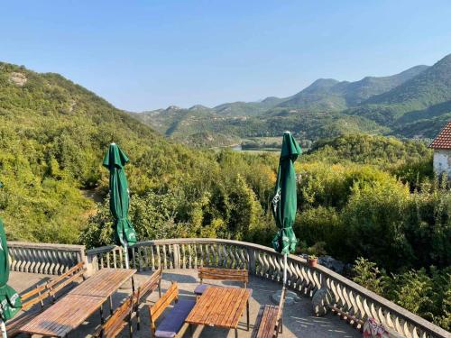 Skadar Lake Family Resort in Rijeka Crnojevica