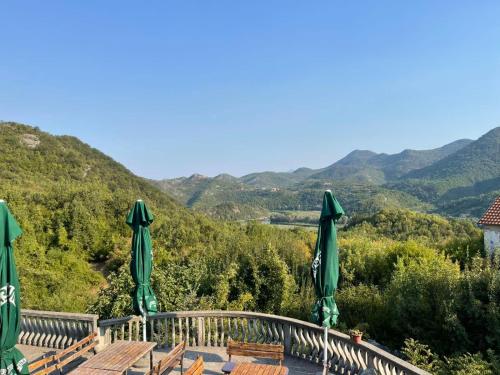 Skadar Lake Family Resort in Rijeka Crnojevica