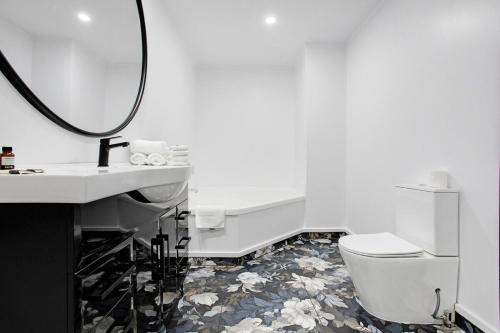 Chic Modern 2BR Heart of Manukau, Auckland (photo 8)
