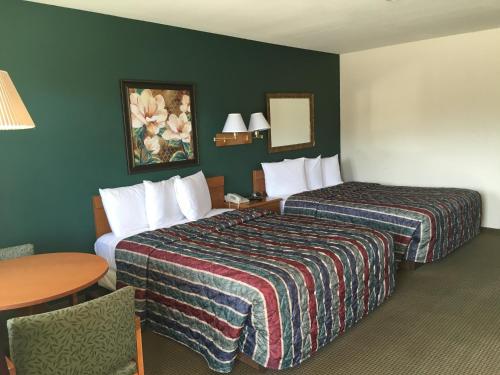The Monticello Inn