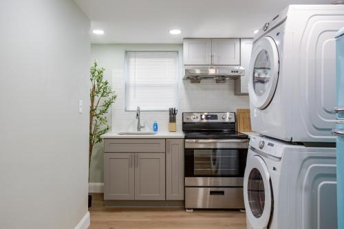 Stylish Stay in Center City, French-Japanese & Minimalist Vibes