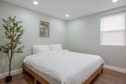 Stylish Stay in Center City, French-Japanese & Minimalist Vibes