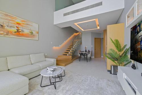 Elegant 1BR Sky Villa High-Rise Luxury Stay, Dubai (foto 5)