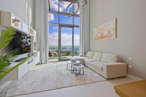 Elegant 1BR Sky Villa High-Rise Luxury Stay, Dubai (foto 3)