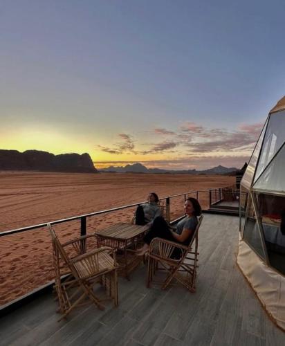 Uitzicht, Olivia Rum Luxury Bubbles & Jeep Tours in Wadi Rum