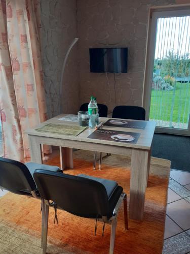 Ferienwohnung Ferienzimmer,nahe Rostock, Bentwisch Ot Albertsdorf bis 7 Personen in 本特維施