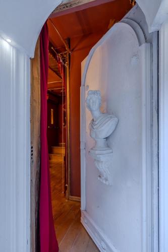 Villino Ermes Campanelli, Rom (Foto 9)