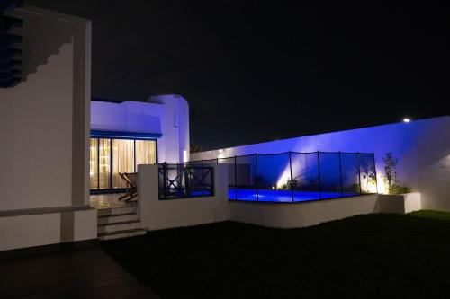 مسبح, شاليهات مايرون (شاليهات مايرون - Myron Chalets) in الرمال