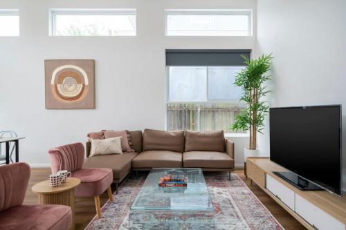 Rozelle Retreat by the Bay Run in Balmain