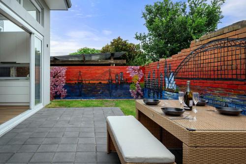 Rozelle Retreat by the Bay Run in Balmain