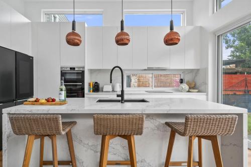 Rozelle Retreat by the Bay Run in Balmain