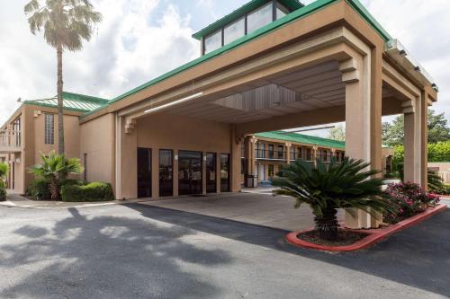 Quality Inn in Alexandria, USA