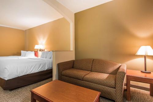 Quality Suites New Iberia - image 13