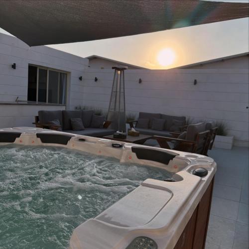 Belvedere chalet in Al Ain International Airport