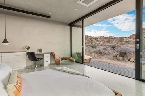 Prism A Boulder Playground W Pool & Spa