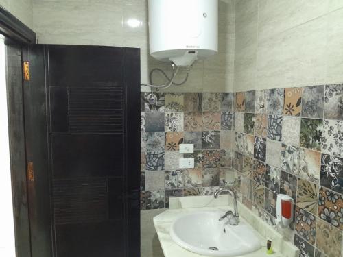 Giza pyramids Knight Inn Giza pyramids Knight Inn