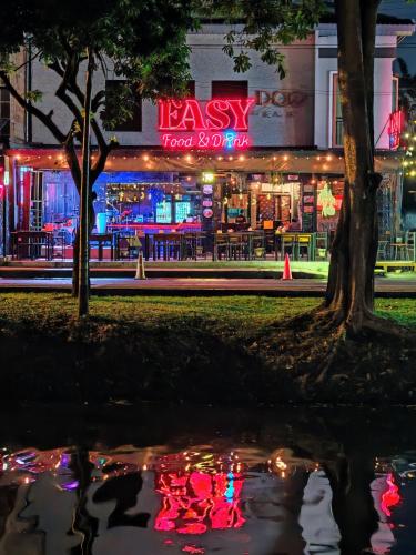 Bed And Terrace Guesthouse - 주변 환경