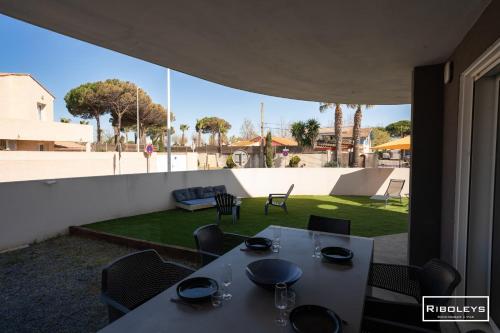 Entrance, Riboleys - T3 climatise a 100m de la mer in Vias