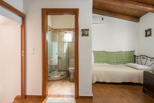 Villa Drakona in Keramies