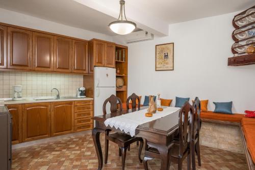 Villa Drakona in Keramies