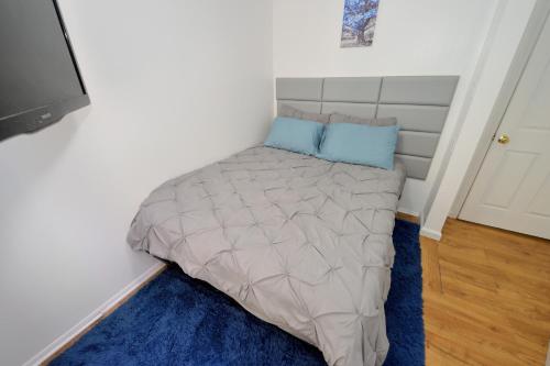 Cozy 2BR Apartment in the Heart of Chelsea, New York (photo 3)
