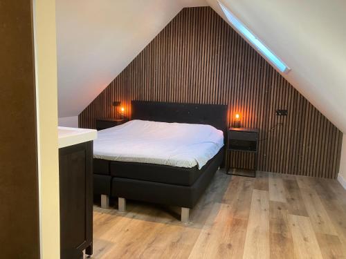 Knus appartement aan het water in Jorwert in Mantgum