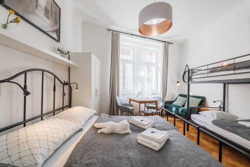 Bright downtown studio, Praha (fotografie 3)