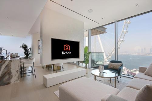 Livbnb-Upgraded 3B Maid's Room, Sea and Ain Views, Dubai