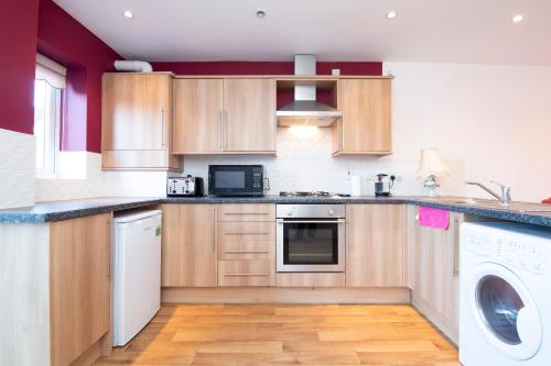 Durham 2-Bed Apartment, Durham (photo 3)