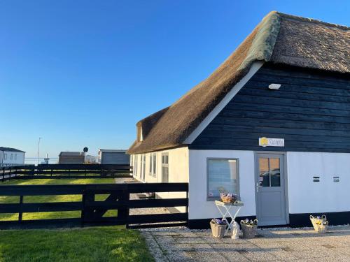 Neues Ferienhaus Nr 86 für bis zu 5 Persdirekt am Wattenmeer, hundefreundlich eingezäunt (Neues Ferienhaus Nr 86 fur bis zu 5 Persdirekt am Wattenmeer, hundefreundlich eingezaunt) in Westerland