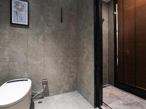 MEHOOD LESTIE Hotel Nanjing Olympic Sports International Expo Center - image 2