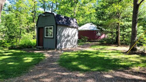 Luxurious Modern Yurt with Stargazing Dome near Pere Marquette River – Baldwin, Michigan in Branch Township (MI)