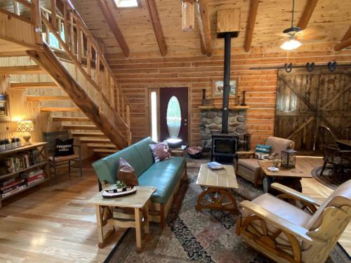 Beautiful Cabin Comfortable for Groups in Riverside, Wyoming in Saratoga (WY)
