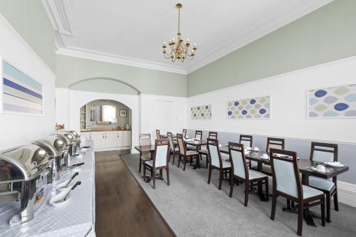 Imperial Plymouth - image 4