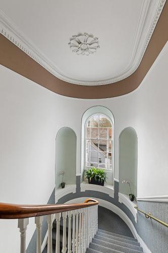 Imperial Plymouth - image 3