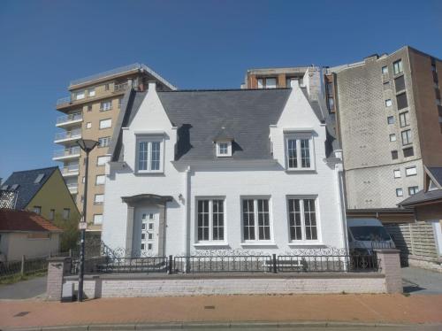 Rust op de Kust - Villa 10 pers - 4 slpk - 2 badk gîte à louer Westende-Bad