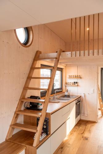 Geräumige, hochwertiges Hausboot PETITE mit Kamin, Hamburgo (foto 2)