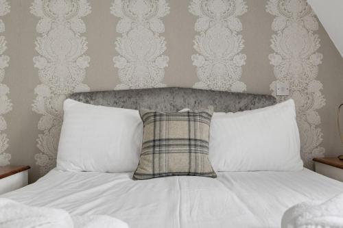 Imperial Plymouth - image 6